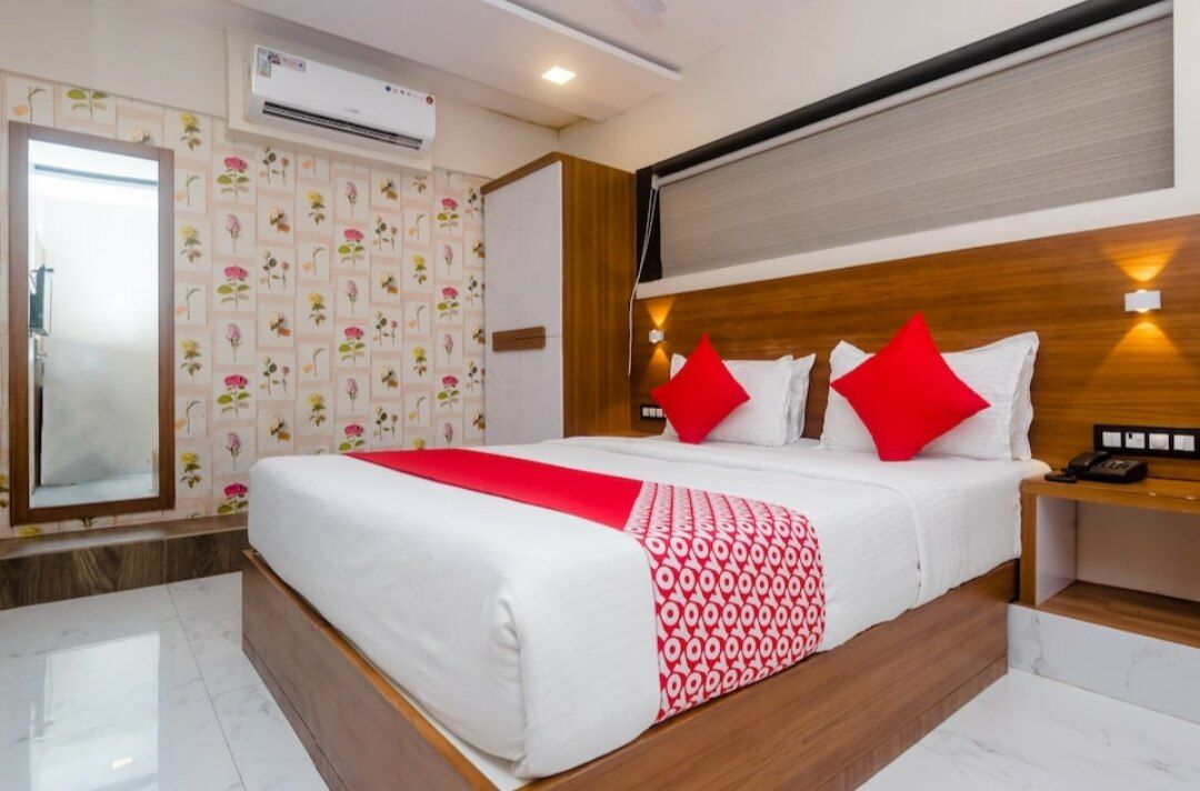 Hotel Qubestay Airport Deluxe Room 6