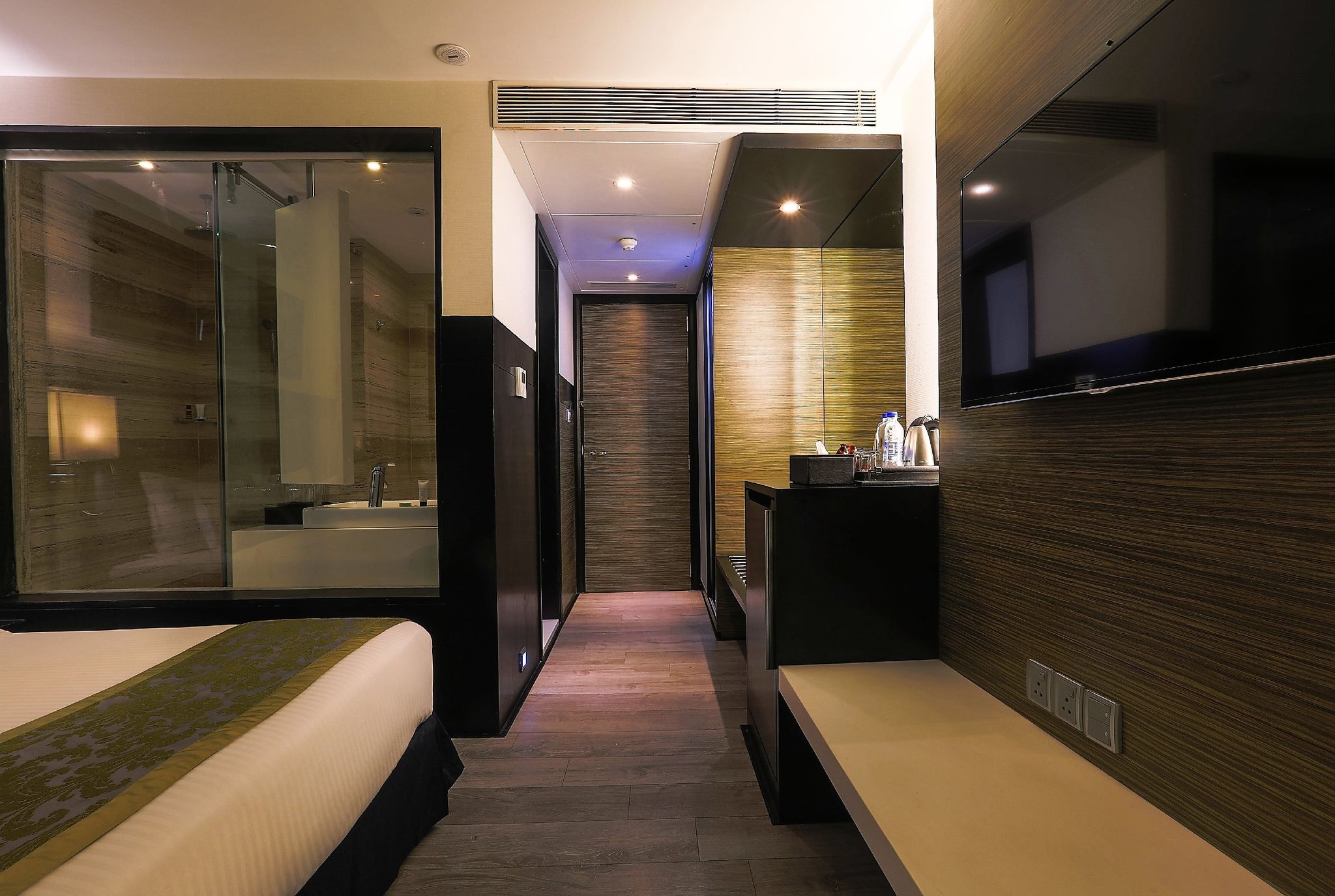 The Empresa Hotel Deluxe Room 5