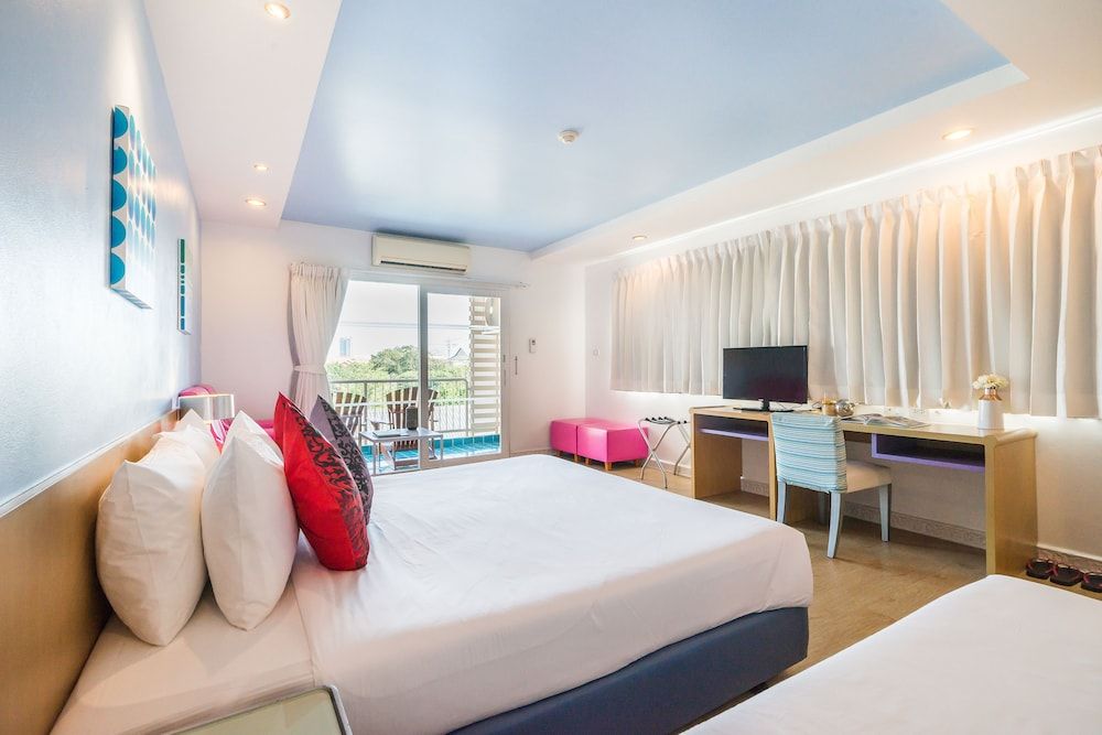 Best Bella Pattaya Deluxe Room, Pool View