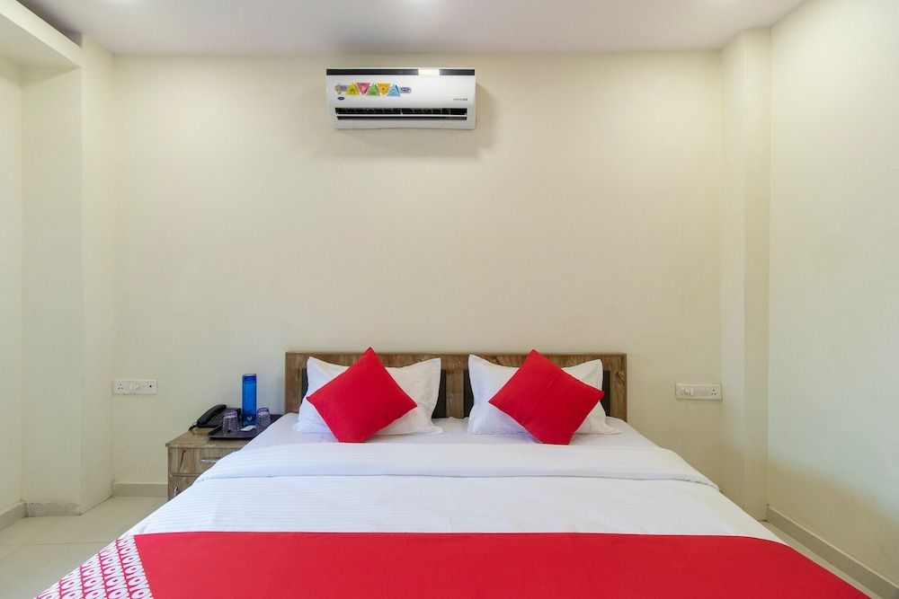 OYO 41676 Hotel Global Heritage Standard Double Room 5