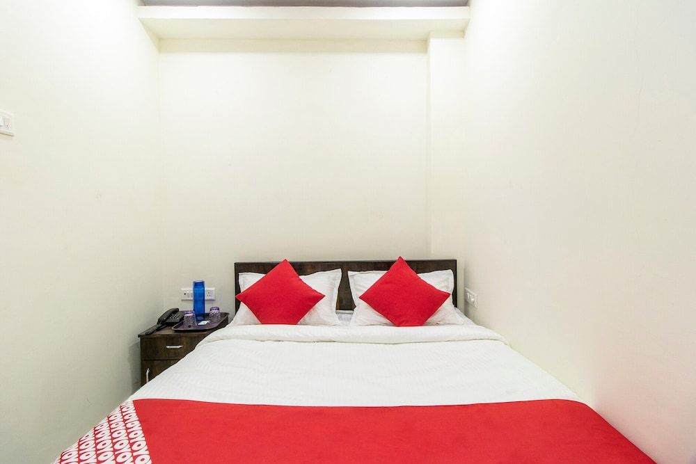 OYO 41676 Hotel Global Heritage Basic Double Room