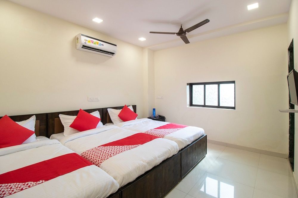 OYO 41676 Hotel Global Heritage Standard Double Room 9