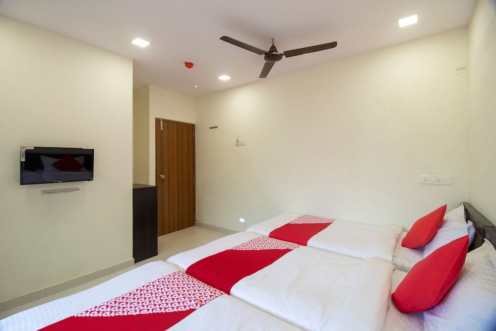 OYO 41676 Hotel Global Heritage Standard Double Room 8