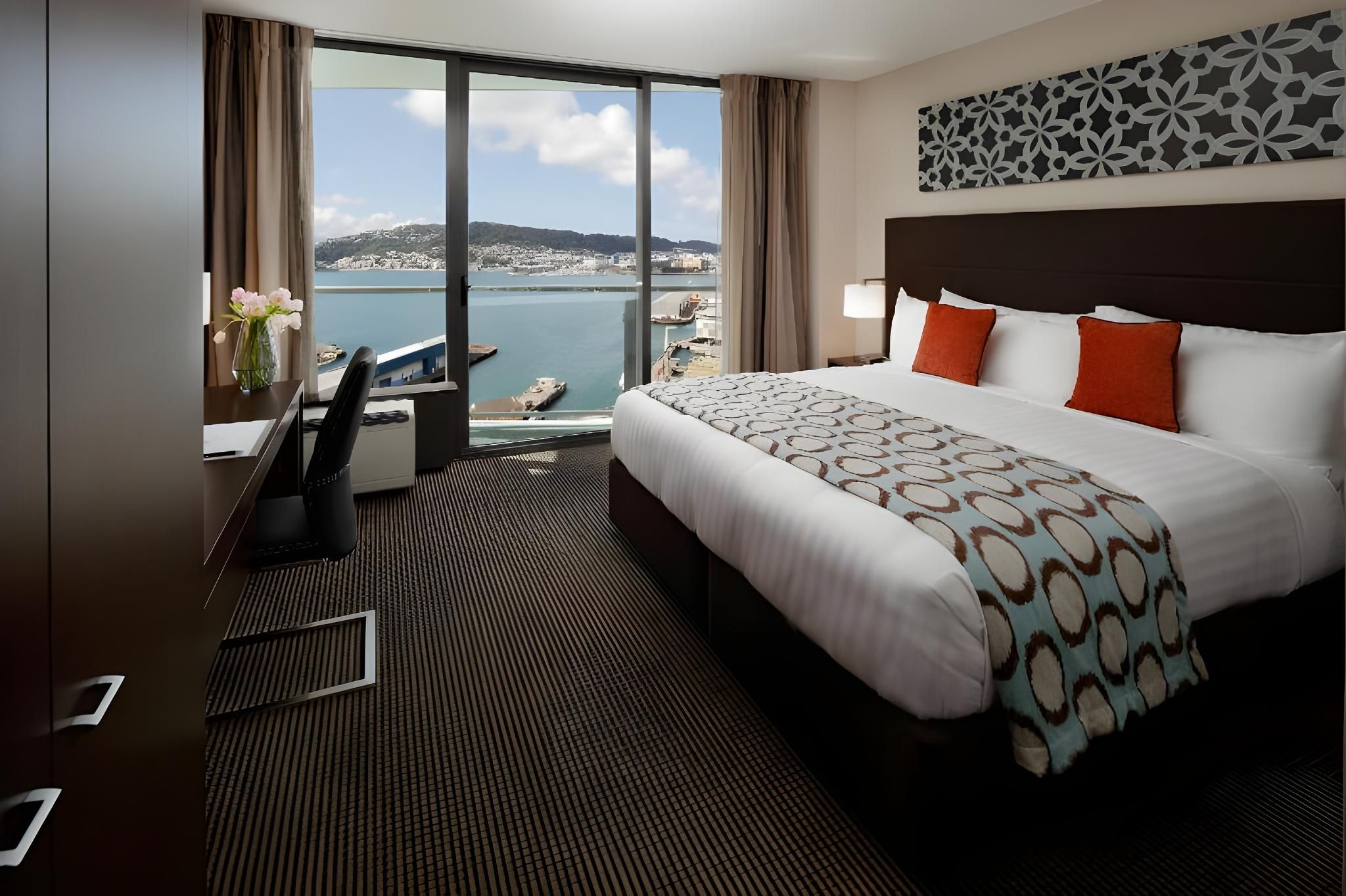 DOUBLE Deluxe King Harbour View