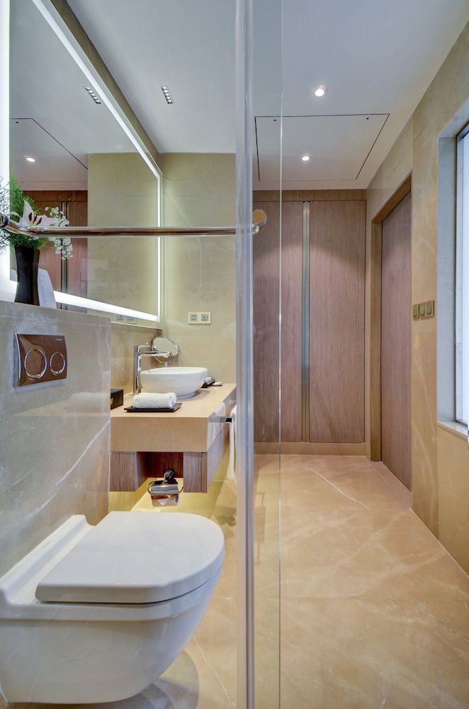 Vividus Suite, City View