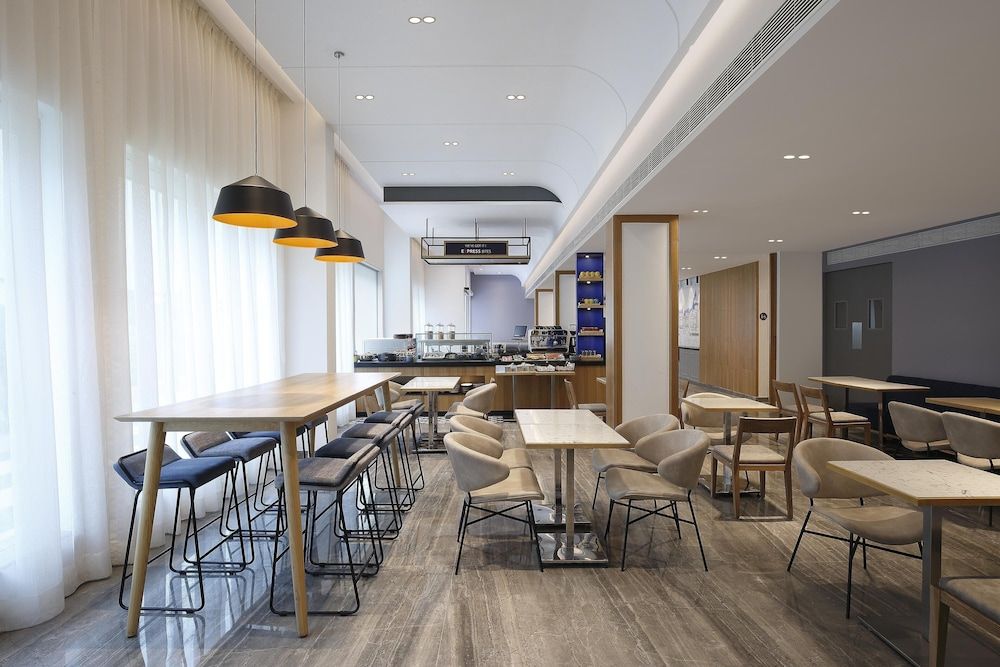 undefined Holiday Inn Express Bengaluru Whitefield Itpl, an IHG Hotel 4