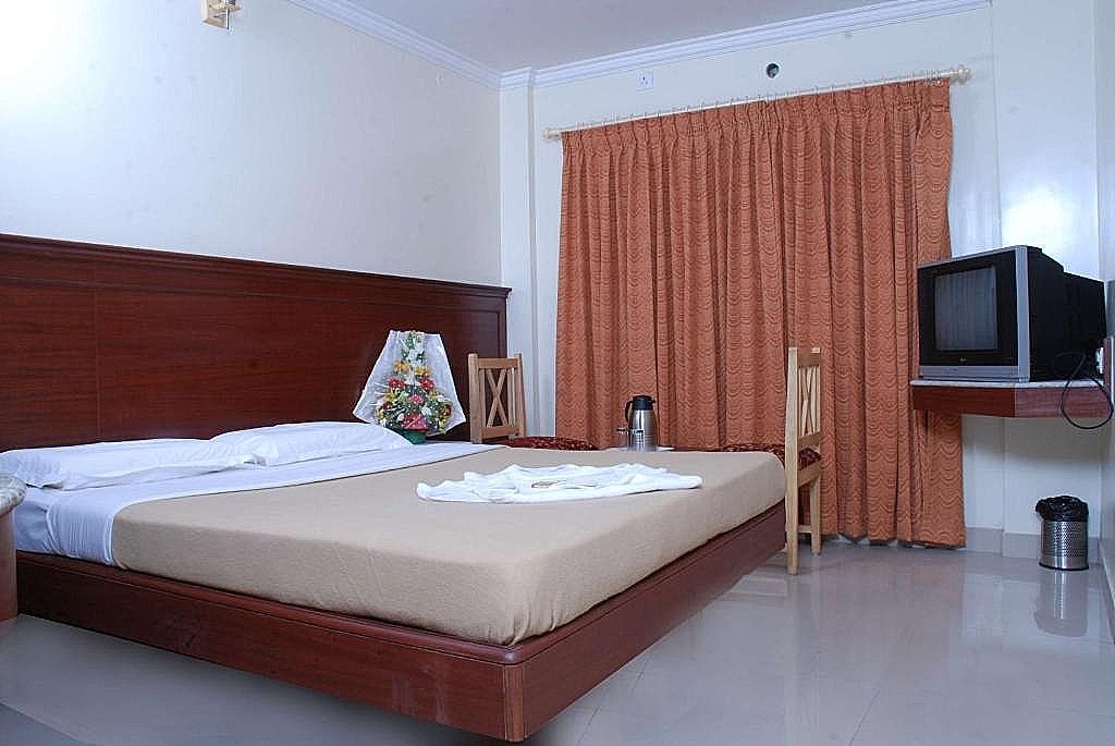 SNT comforts Double Non AC Room 2