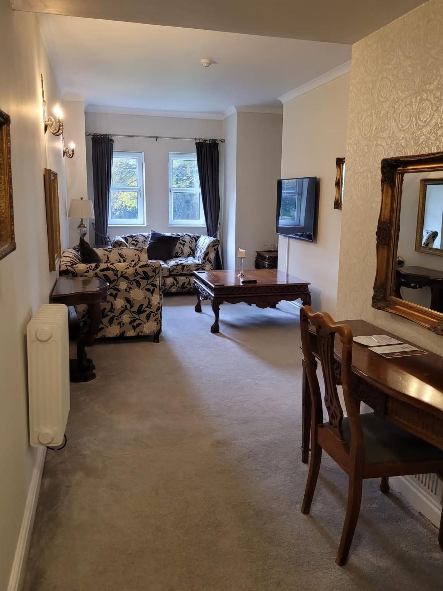 Superior Suite (No pets allowed)