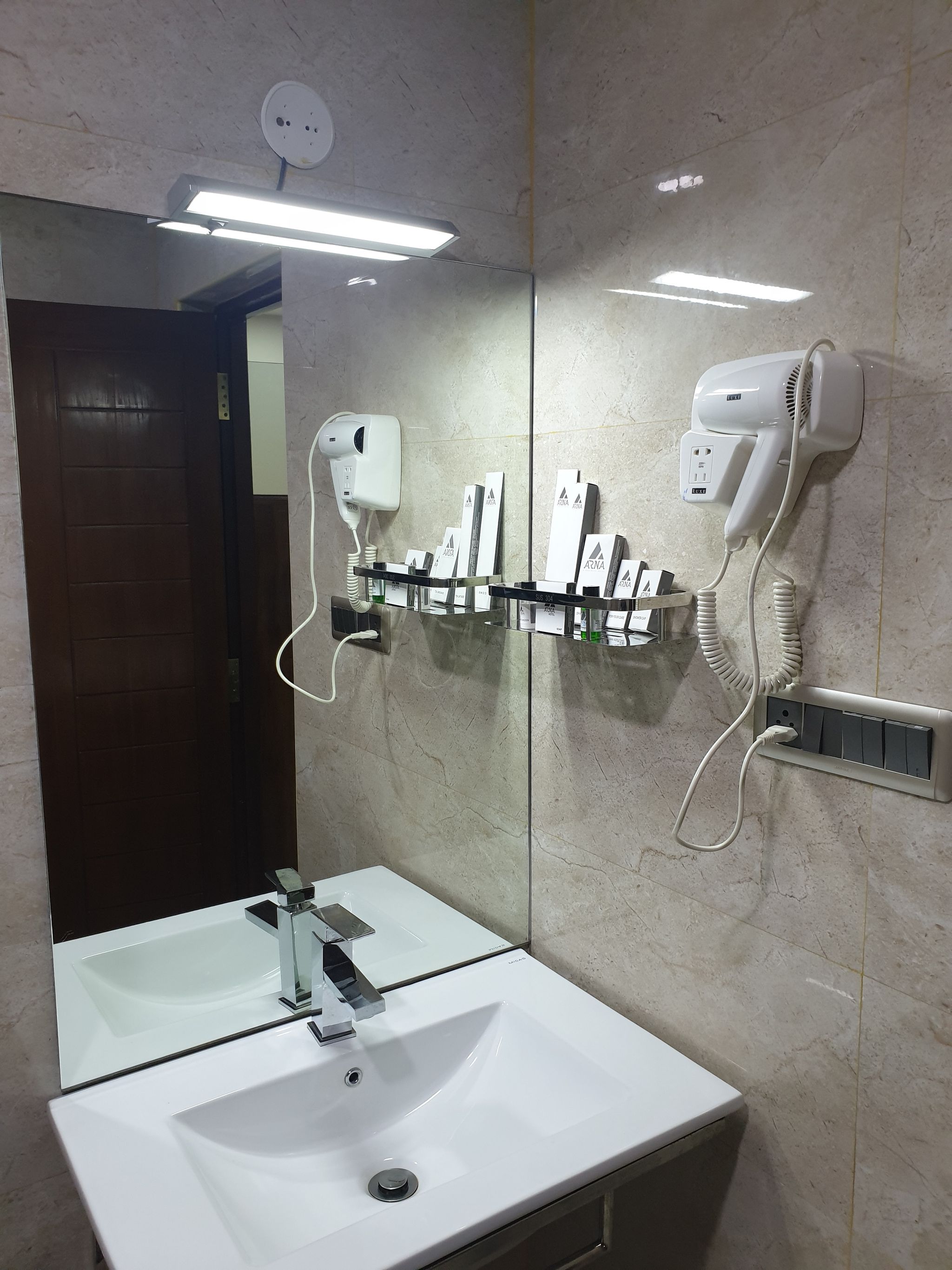 Arna Hotel Superior Room 10