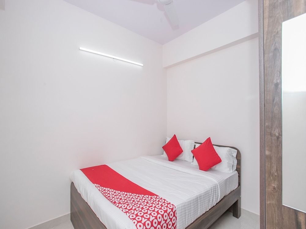 OYO 13120 Ambrosia Double or Twin Room 3