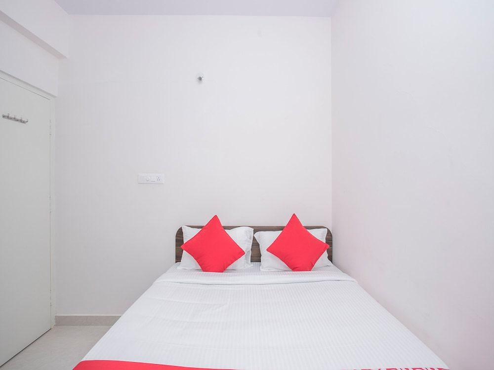 OYO 13120 Ambrosia Double or Twin Room 2