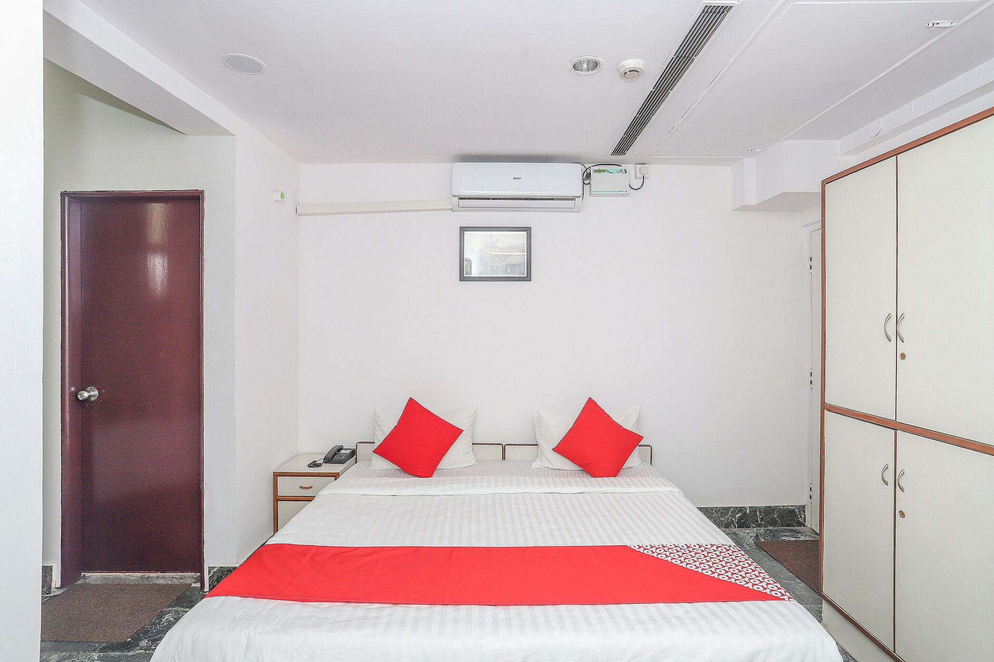 undefined Hotel O Townhall 9