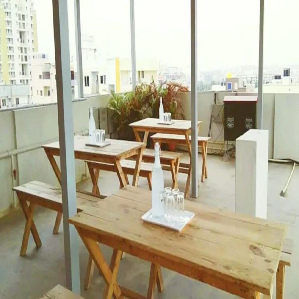 Food & Dining