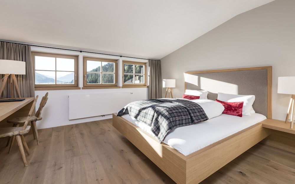 Hotel Strasserwirt Ansitz zu Tirol Standard Room, 1 Double Bed 2