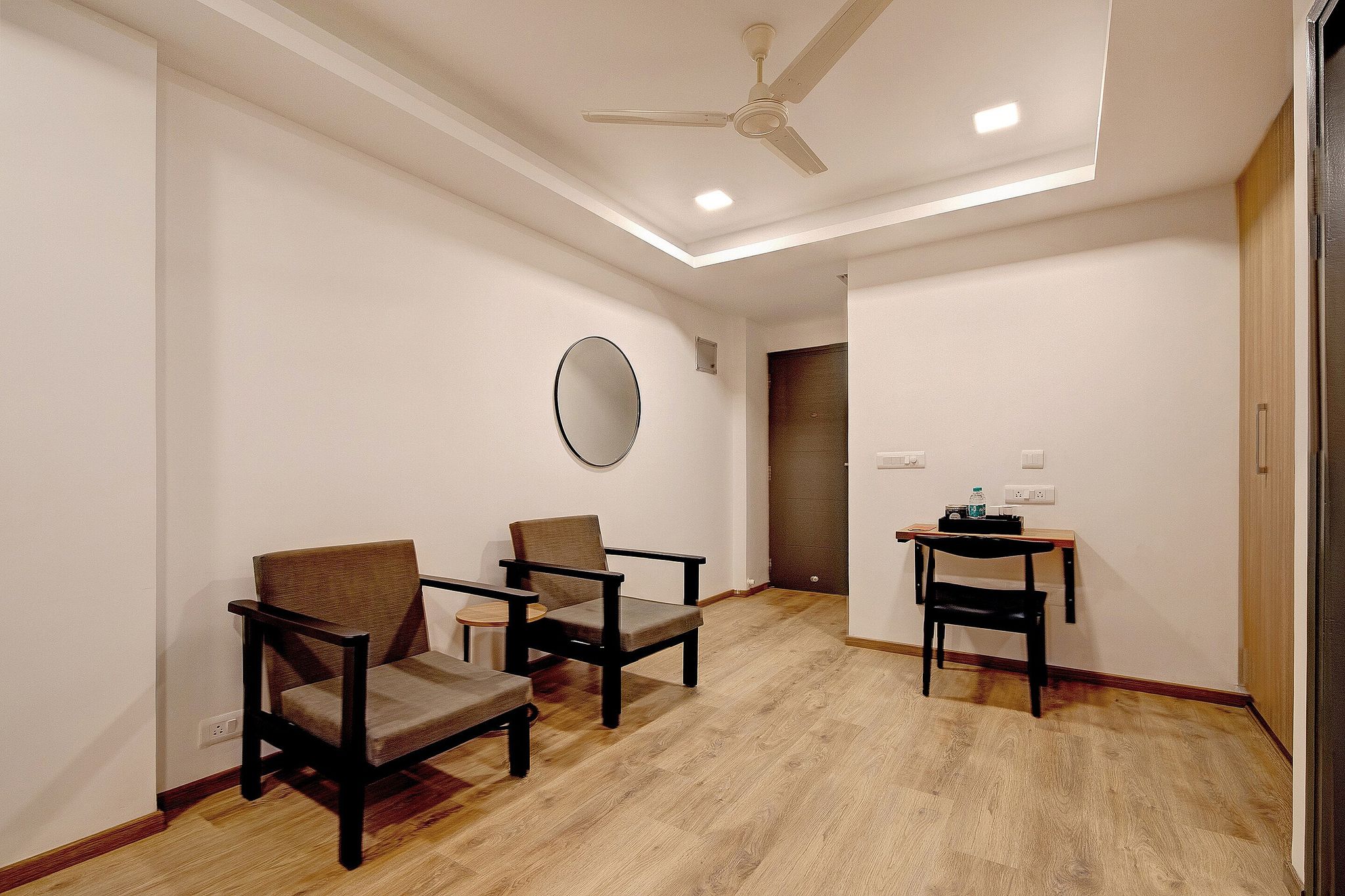 Super Townhouse Siri Residency Classic Room 12