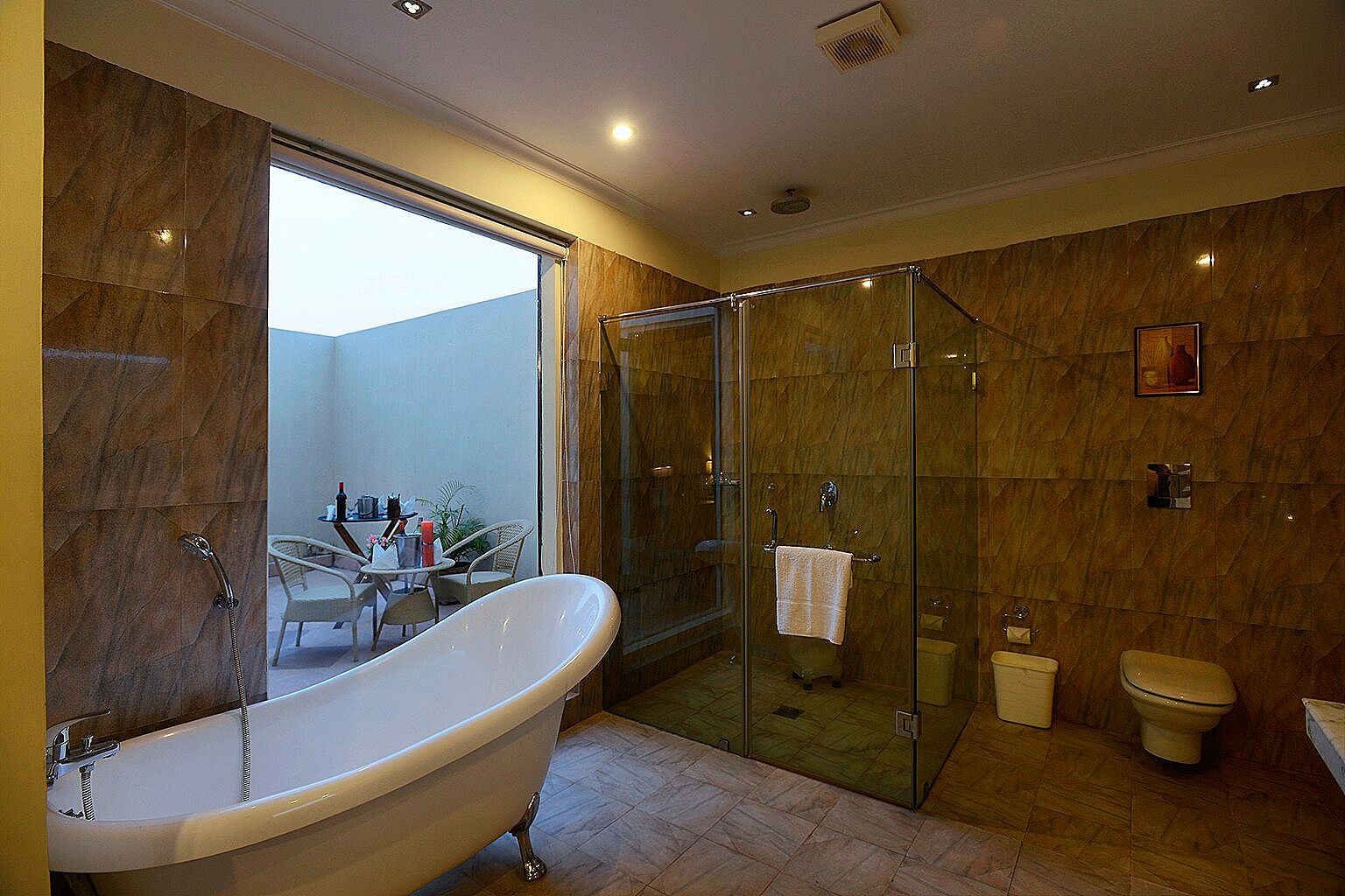 Achrol Niwas A TreeHouse Resort Deluxe Twin Bed Room 5