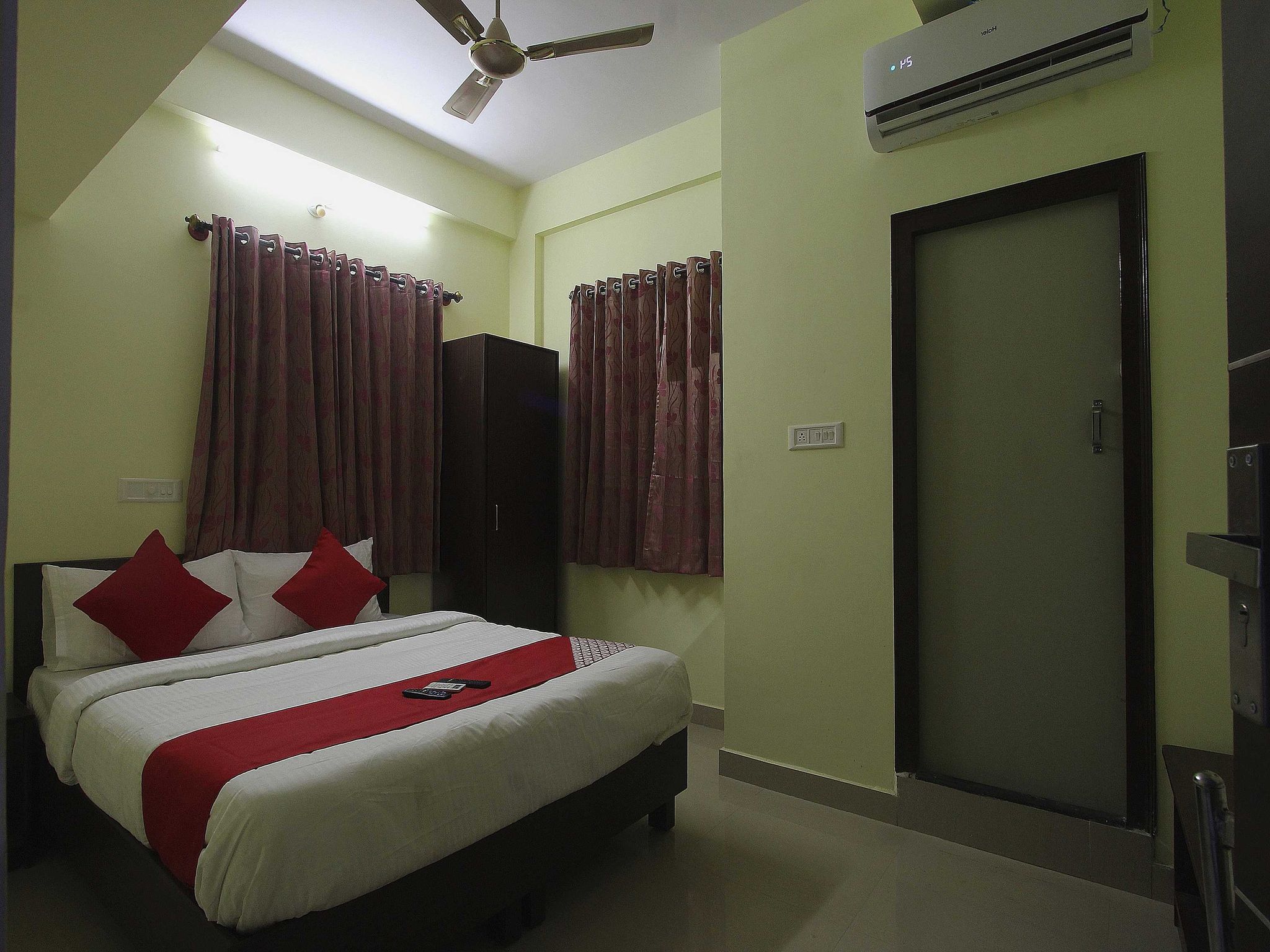 Hotel O V R Residency Near Sri Amruth Chithra Mandira Classic 8