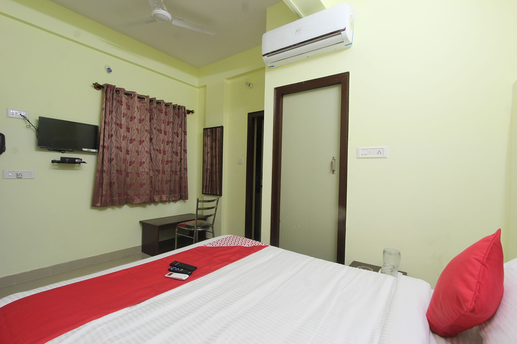 Hotel O V R Residency Near Sri Amruth Chithra Mandira Classic 14