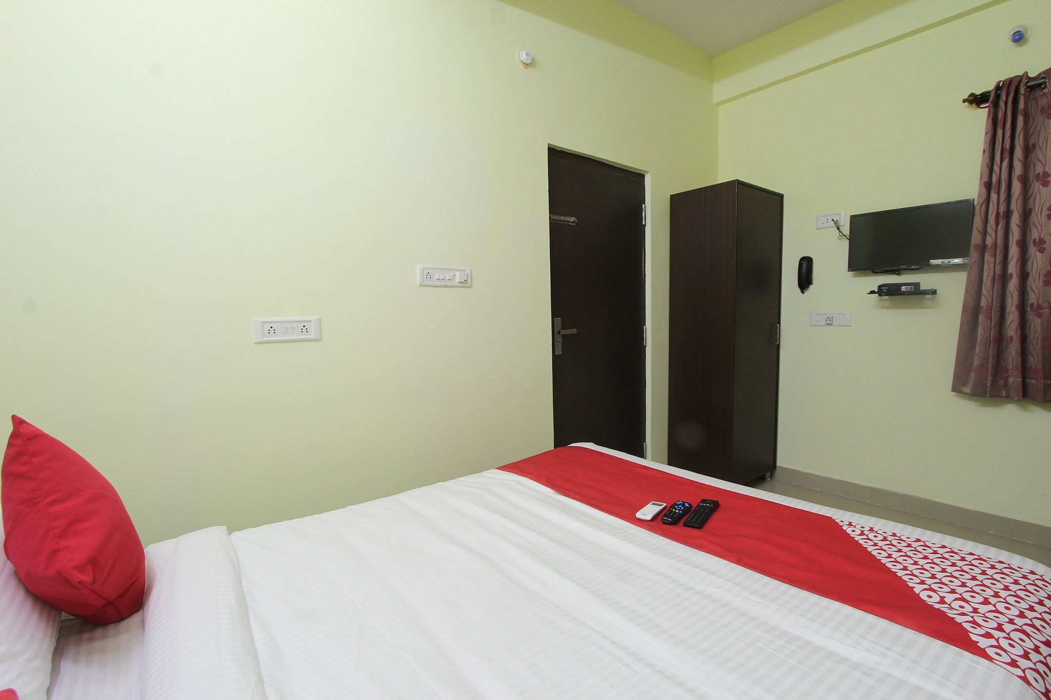 Hotel O V R Residency Near Sri Amruth Chithra Mandira Classic 10