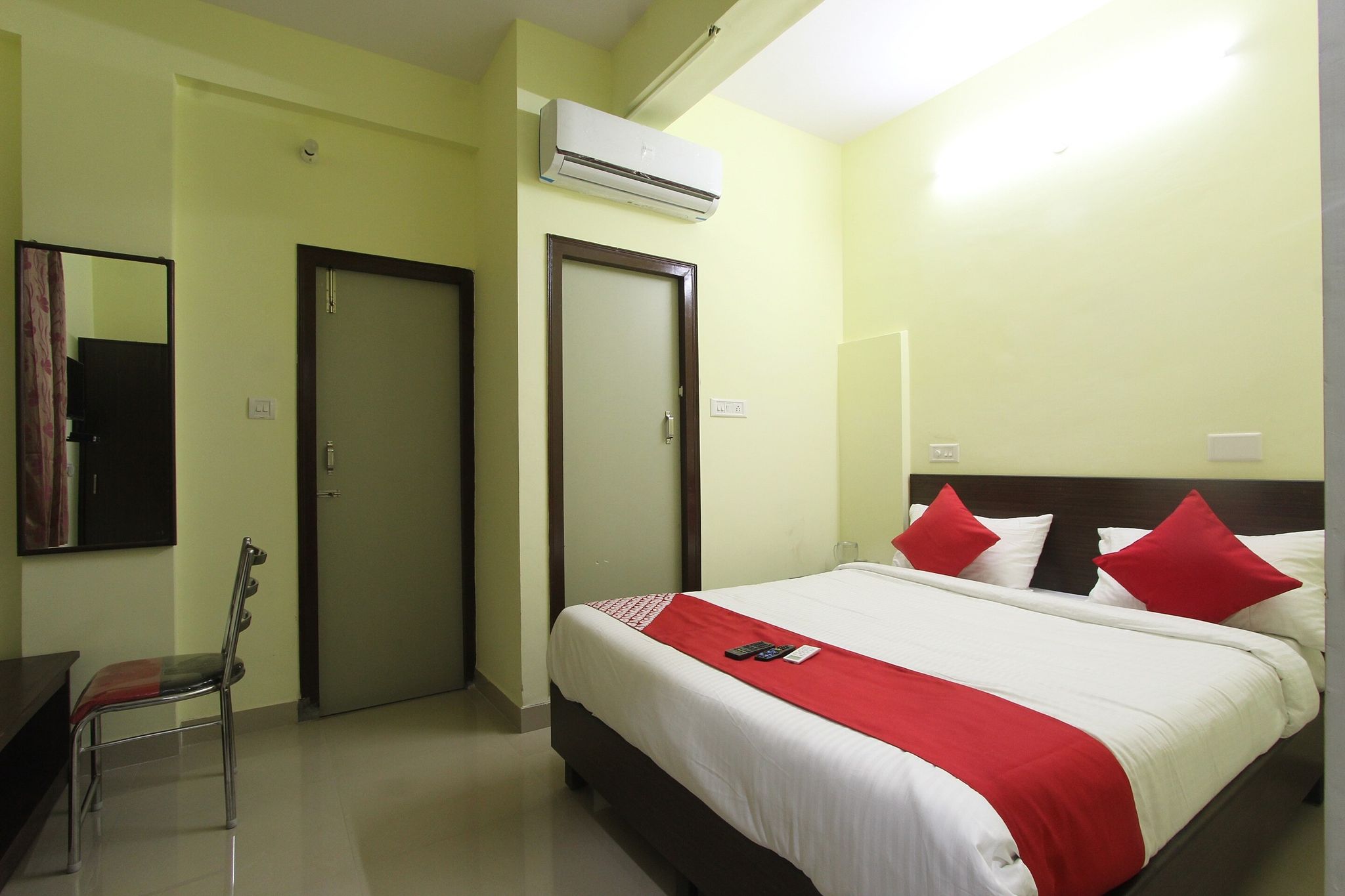 Hotel O V R Residency Near Sri Amruth Chithra Mandira Classic 6