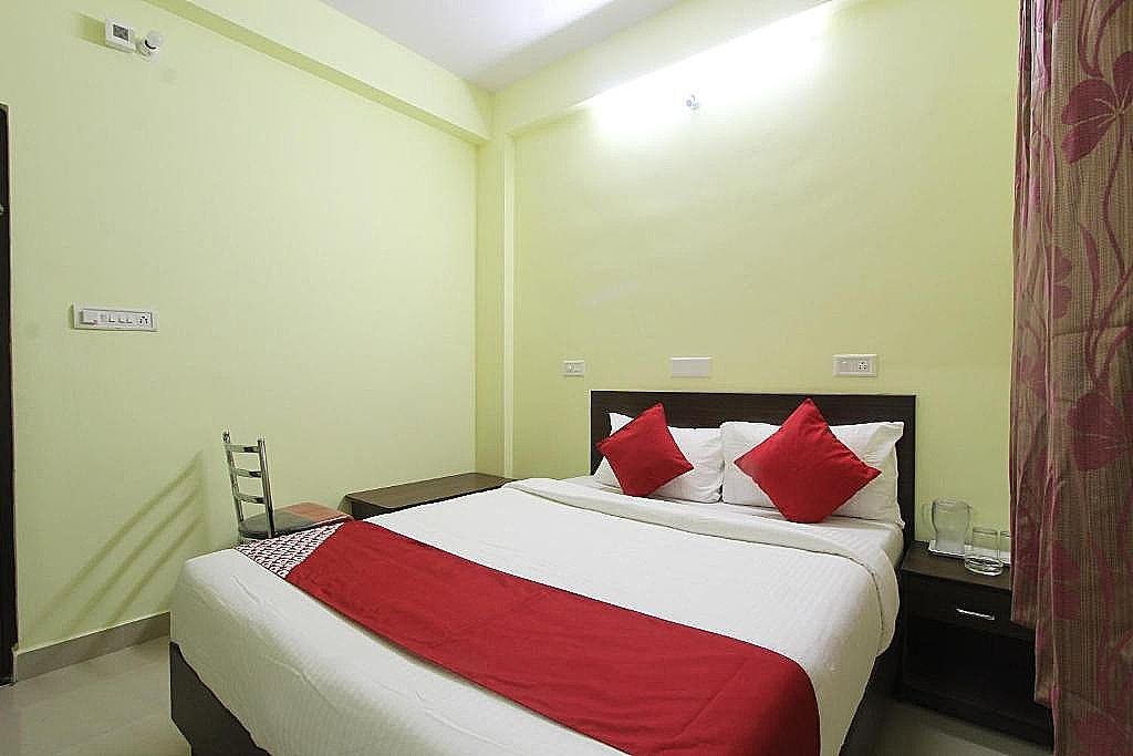 Hotel O V R Residency Near Sri Amruth Chithra Mandira Classic 4