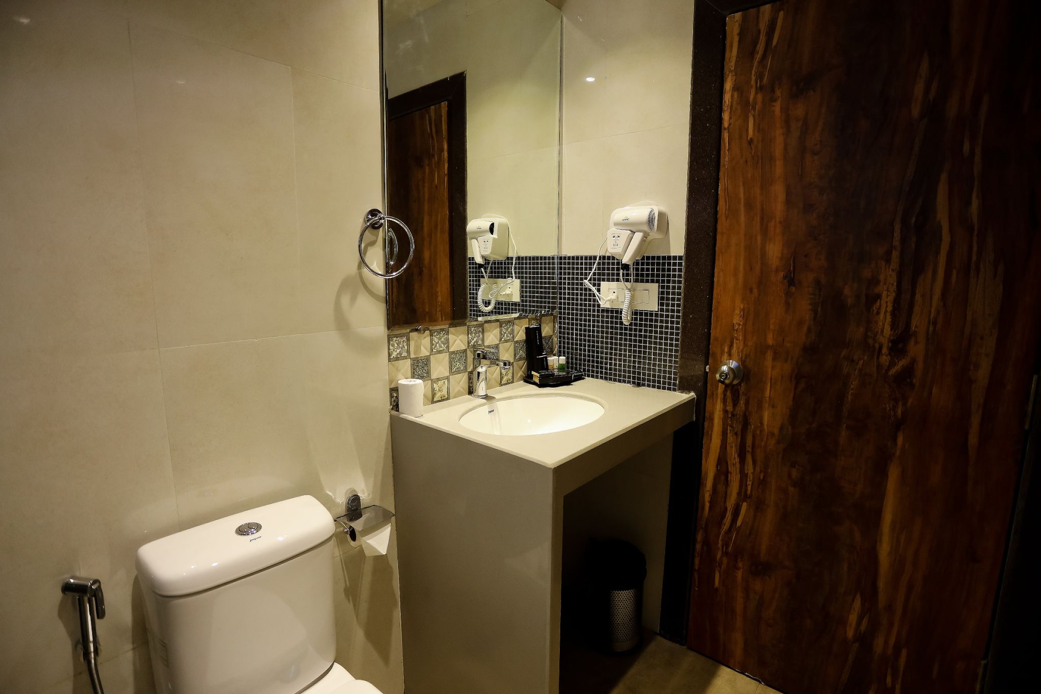 CALUX GRAND BAGA (Formerly Amara Grand) Amara Premium Room with Balcony 12