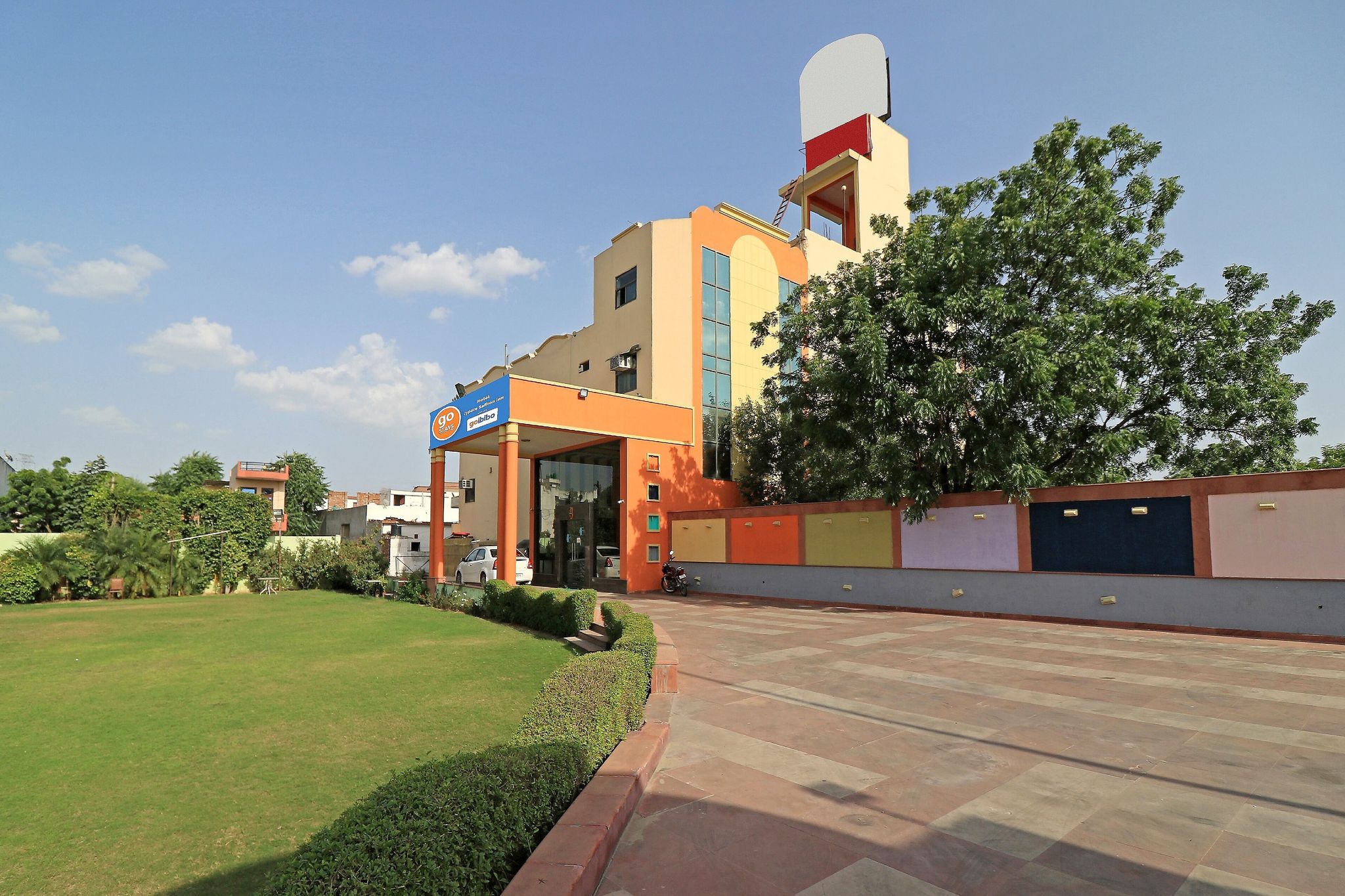 undefined Jypore Saffron Inn & Suites 2