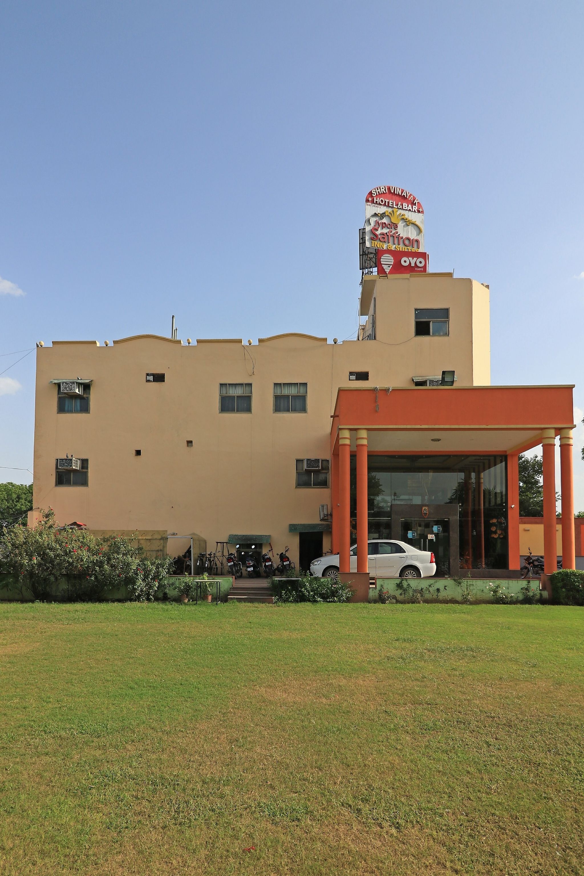 undefined Jypore Saffron Inn & Suites 8