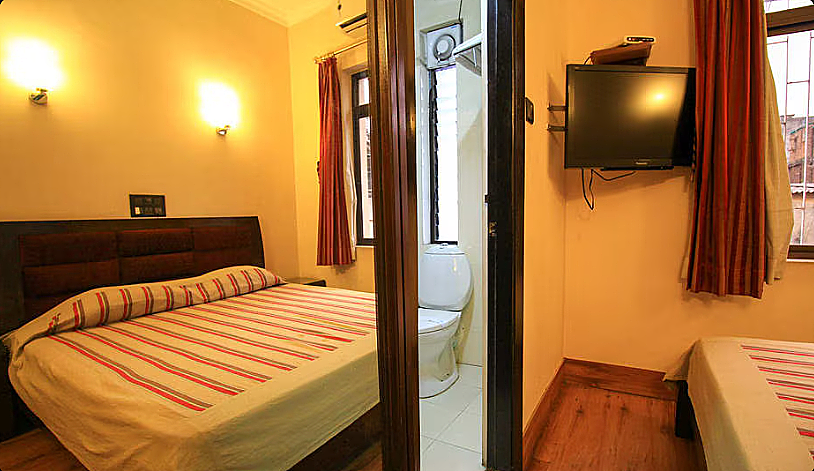 Hotel Himalay AC Deluxe Room Classic 2