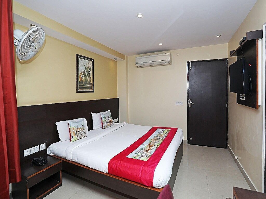 undefined Hotel Lily Bay Inn 5