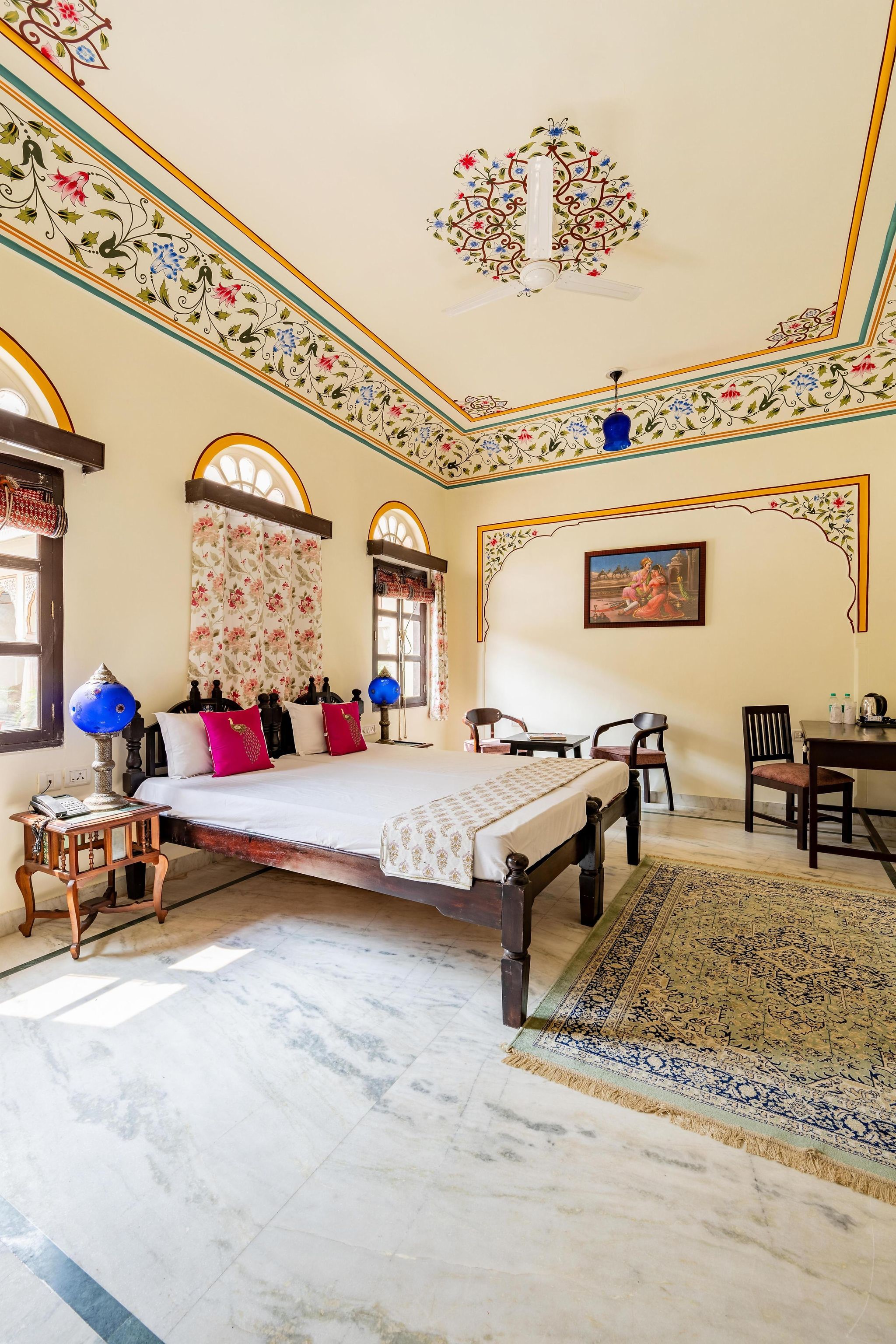 Dhulagarh Heritage Hotel Royal Deluxe 3