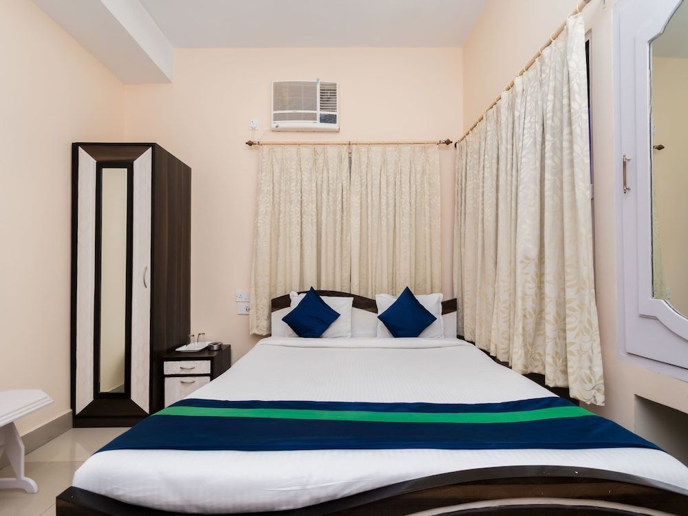 OYO 8998 Hotel Aayash Double or Twin Room 3