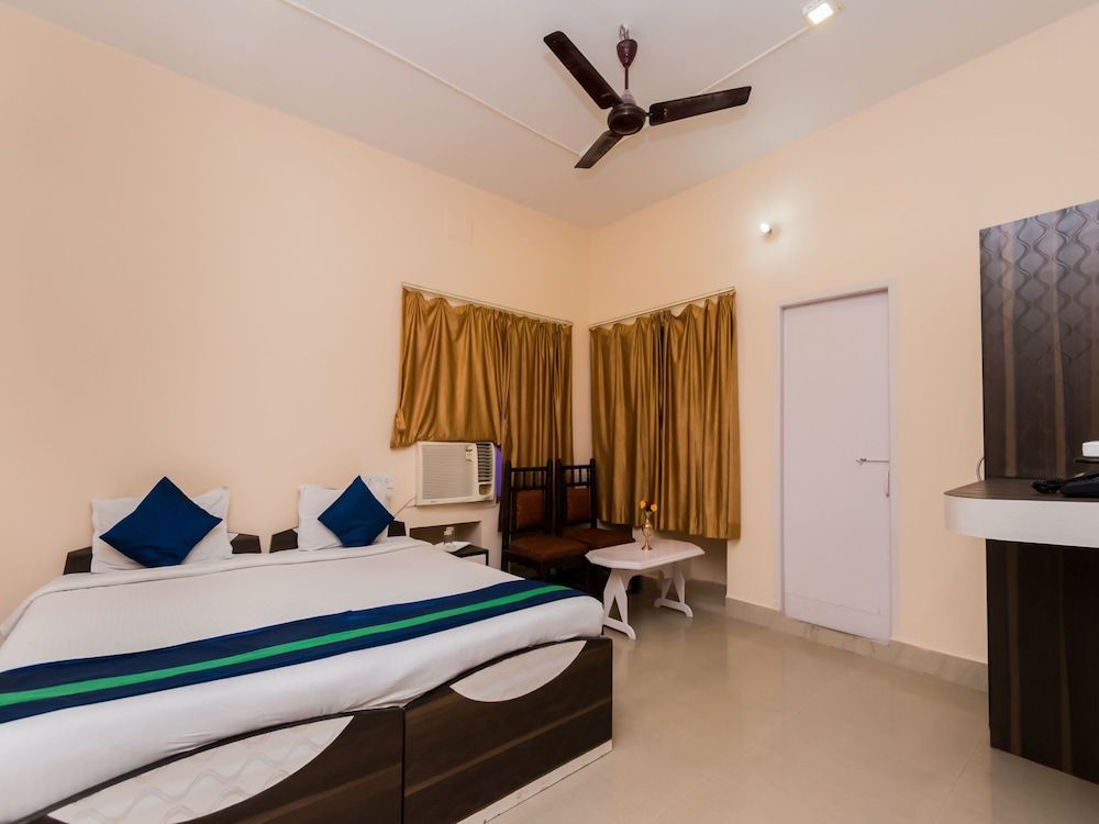OYO 8998 Hotel Aayash Double or Twin Room 6