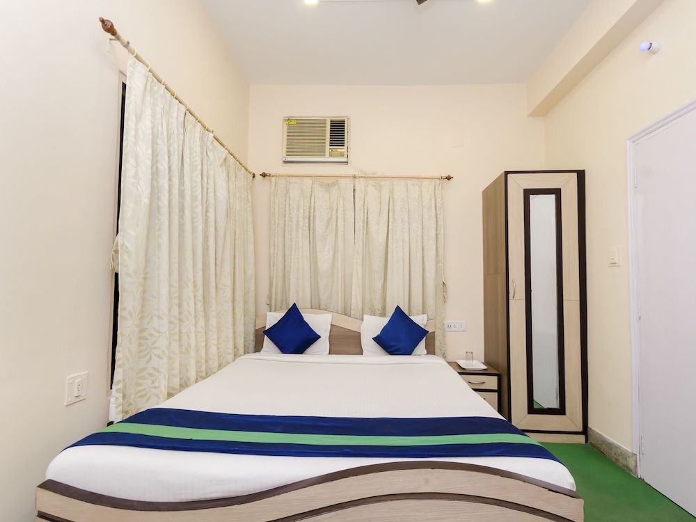 OYO 8998 Hotel Aayash Double or Twin Room 4