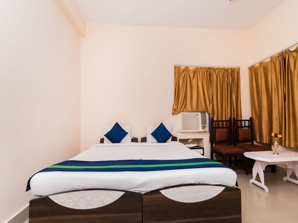 OYO 8998 Hotel Aayash Double or Twin Room 8