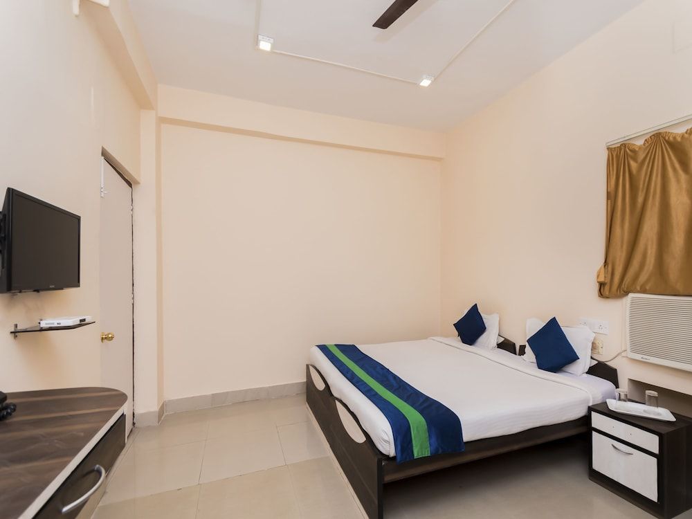 OYO 8998 Hotel Aayash Double or Twin Room