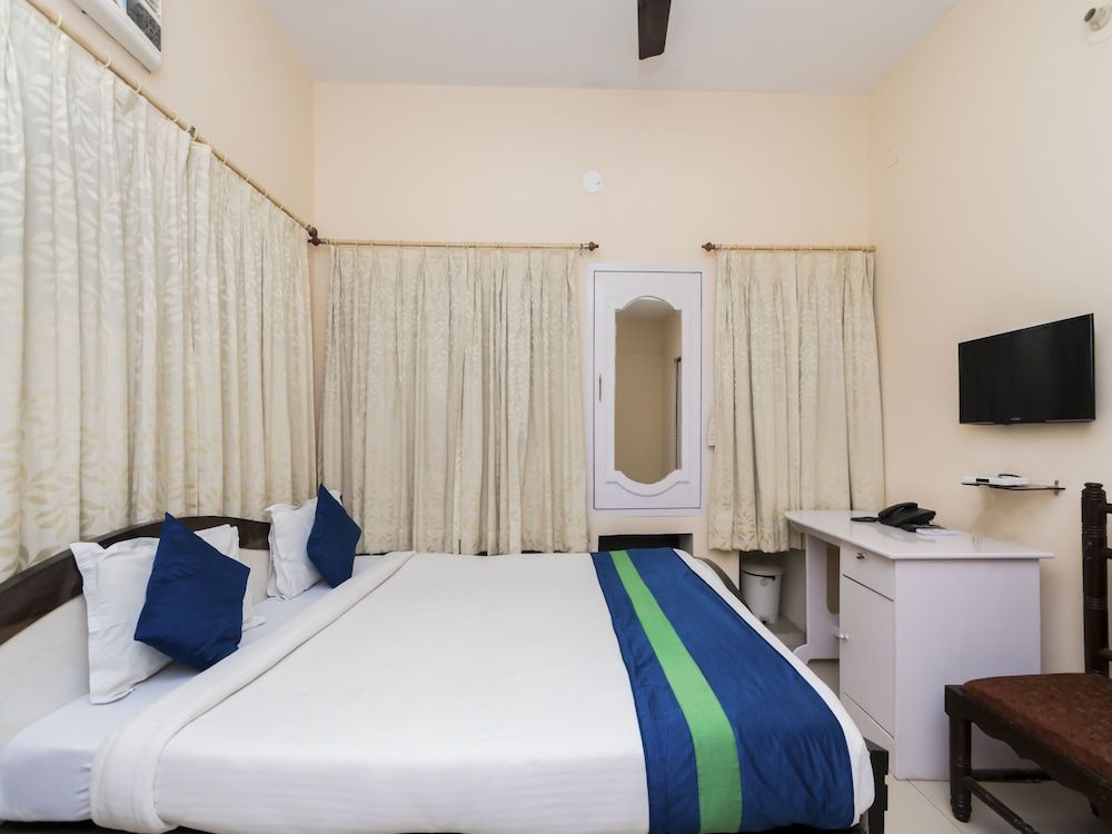 OYO 8998 Hotel Aayash Double or Twin Room 13