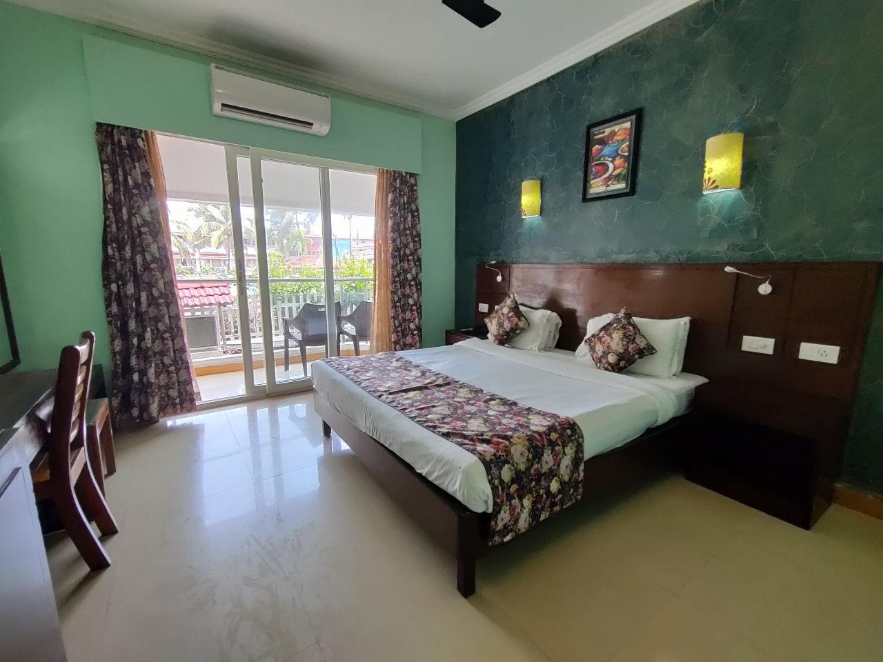 Deluxe A/C Pool View Room