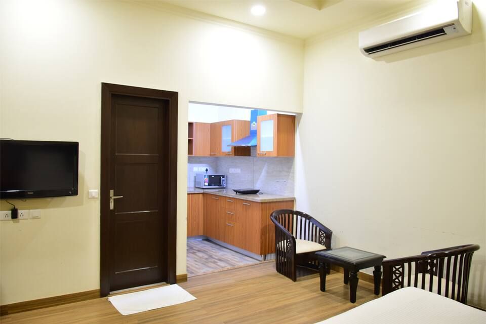 One BHK Serviced Apartment near Artemis Hospital Luxury 2 Bedroom Apartment 2
