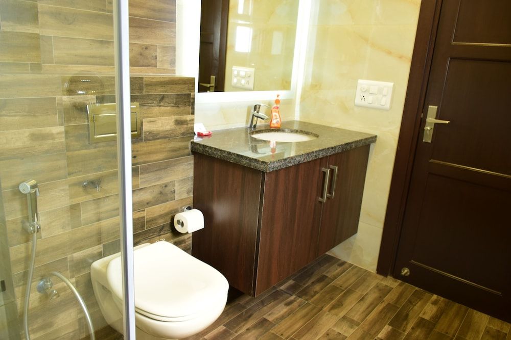 undefined One BHK Serviced Apartment near Artemis Hospital 7
