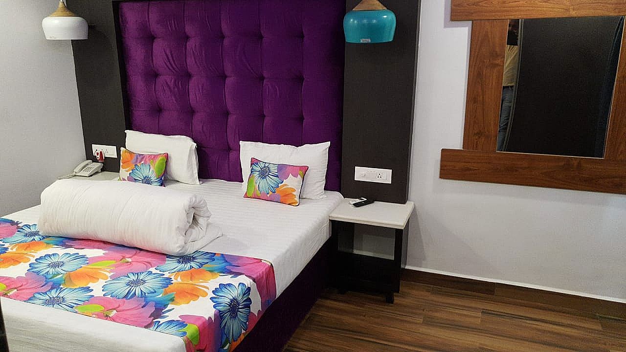 LEMONMINT SVELTON MANOR GOA Deluxe Plus Room With Balcony 3