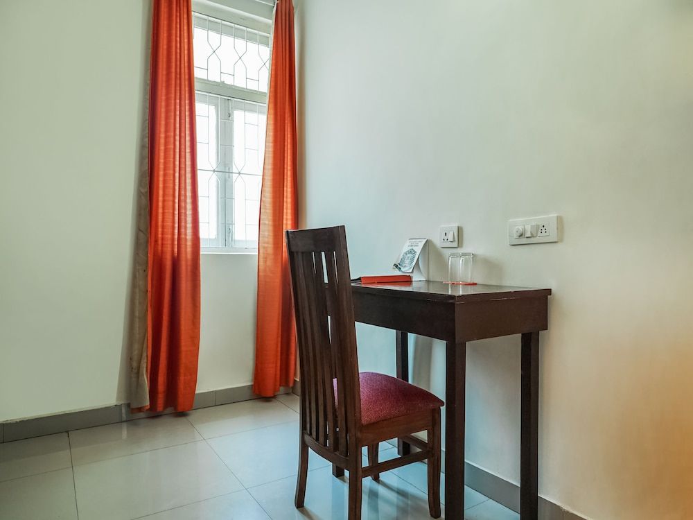 OYO Flagship 14530 Sector 14 Harsh Villa Double or Twin Room 11