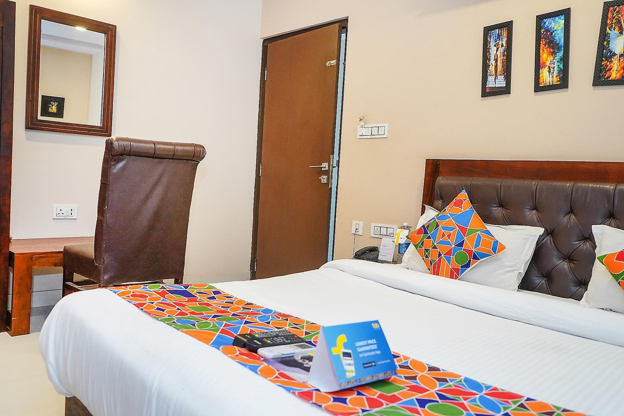 FabExpress Travelers Lodge Deluxe Double Room 23