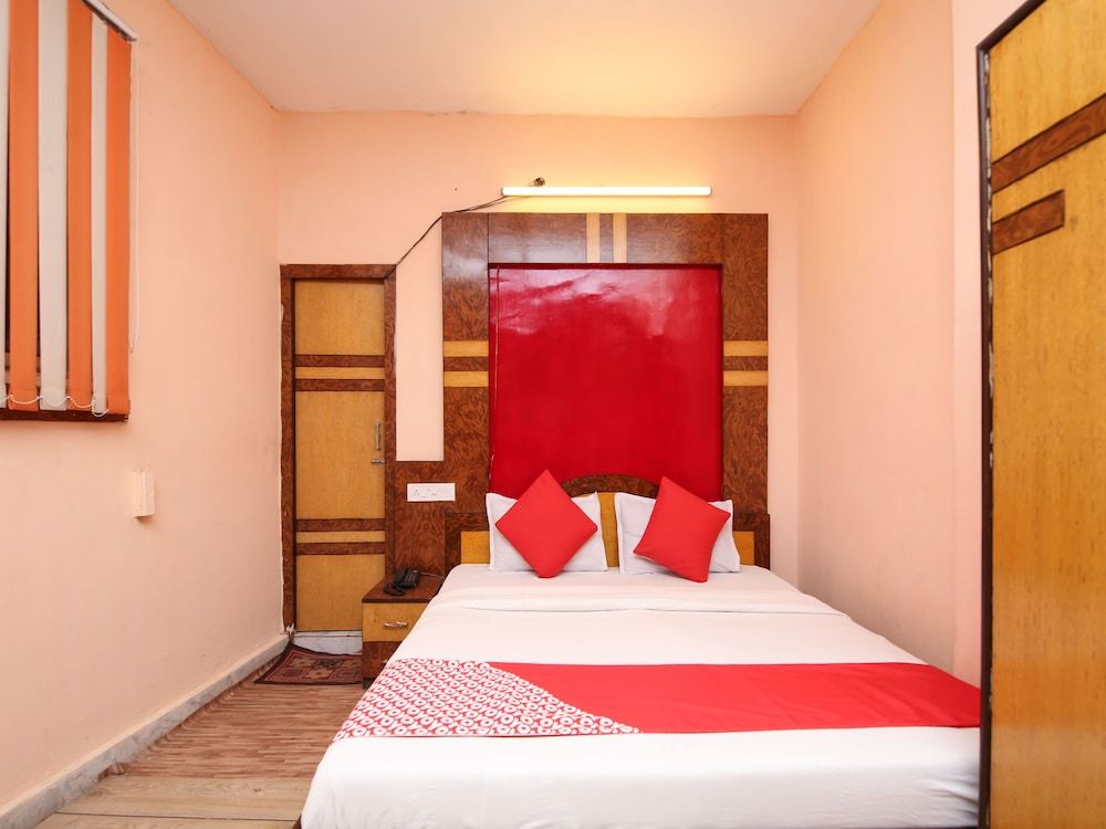 OYO 3301 Maya International Double or Twin Room 12