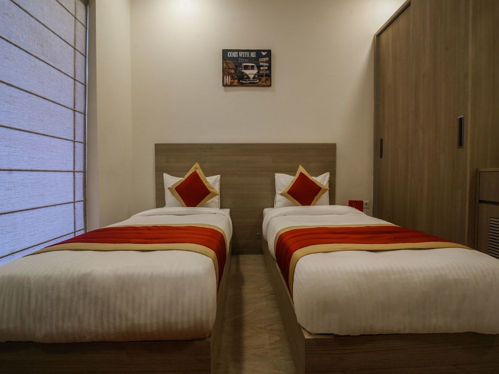 undefined OYO 15526 Lime Wood Stay 5