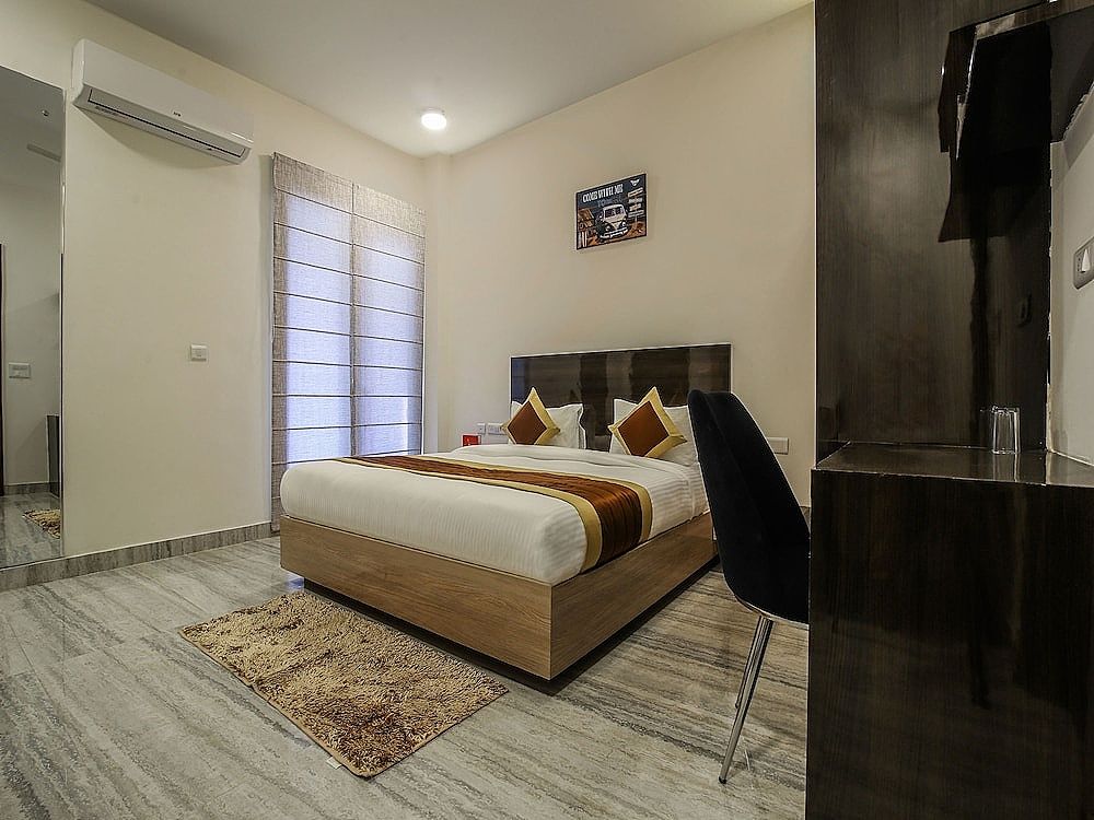 undefined OYO 15526 Lime Wood Stay 10