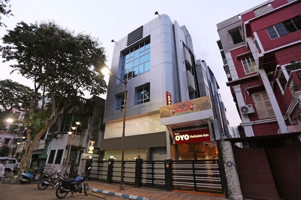 undefined Hotel Reliable Inn 9