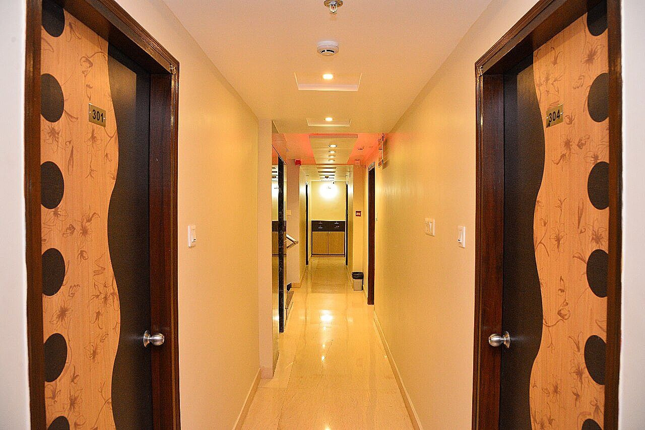 undefined Hotel Reliable Inn 4