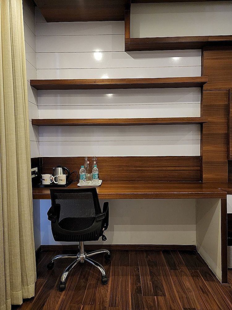 Hotel Preethi International Club Room - King Bed 16