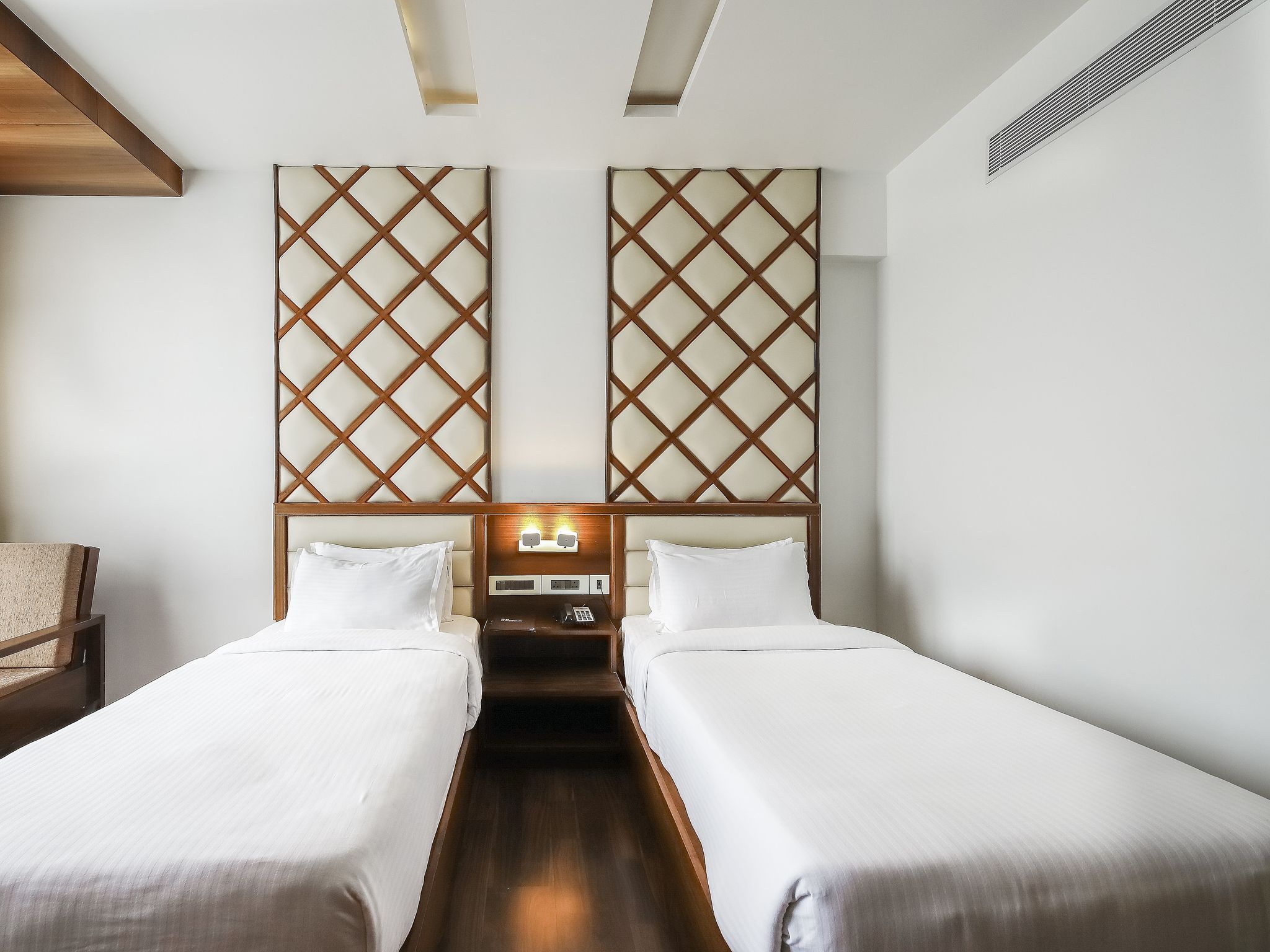 Hotel Preethi International Club Room - King Bed 4